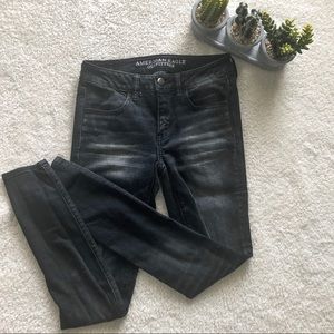 American Eagle | Black Distressed Jeggings